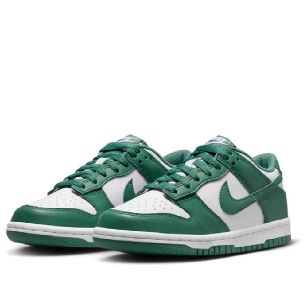 Nike dunk GS 4Y hf4798-100 Green convert to women 5.5